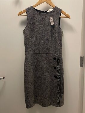 LOFT Gray Tweed Sleeveless Sheath Dress with Side Button Detail - Size 00